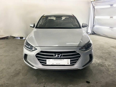 Silver Hyundai Elantra 2017 for sale in Carmona