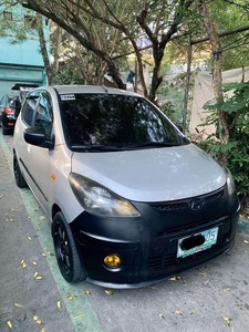 Silver Hyundai I10 2010 for sale in Mandaluyong