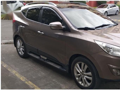 Silver Hyundai Tucson 2011 for sale in Automatic