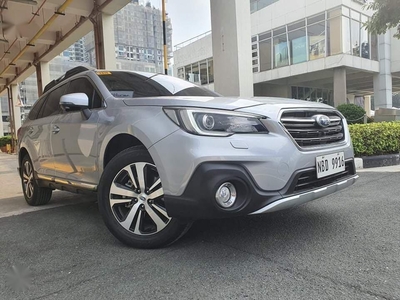 Silver Subaru Outback 2018 for sale in Automatic