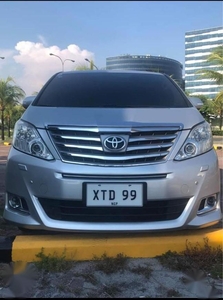 Silver Toyota Alphard 2013 for sale in Automatic