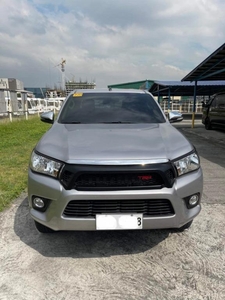 Silver Toyota Hilux 2019 for sale in Automatic