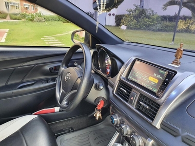 Silver Toyota Yaris 2016 for sale in Valenzuela City