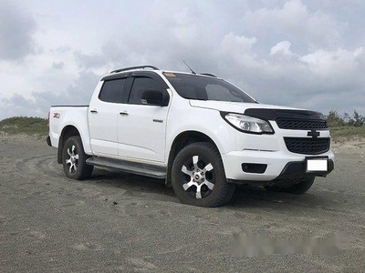 White Chevrolet Colorado 2015 at 40000 km for sale