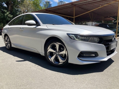 White Honda Accord 2019 for sale in Automatic