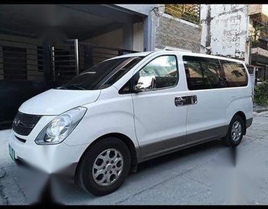 White Hyundai Starex 2013 for sale in Cainta