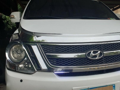 White Hyundai Starex 2013 for sale in Pasig