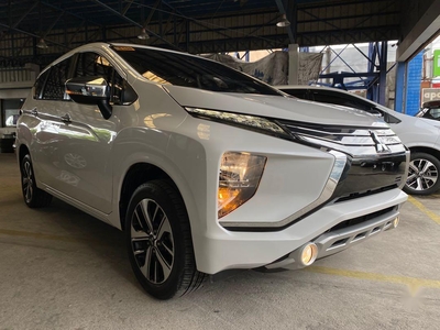 White Mitsubishi XPANDER 2019