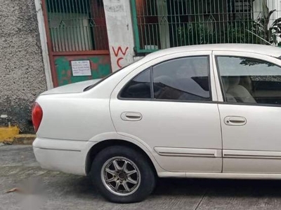 White Nissan Sentra for sale in Manila