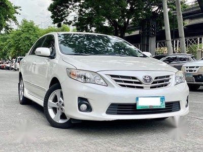 White Toyota Corolla Altis 2013 for sale in Makati