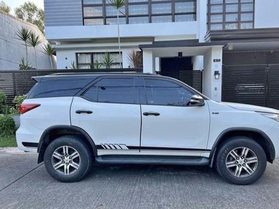 White Toyota Fortuner 2017 for sale in Manual