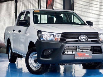 White Toyota Hilux 2019 Manual Diesel for sale