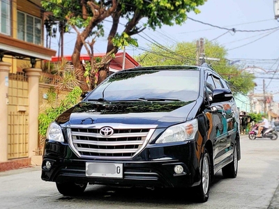 White Toyota Innova 2023 for sale in Manila