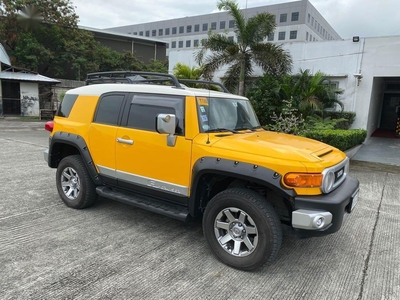 Yellow Toyota Fj Cruiser 2018 for sale in Pasig
