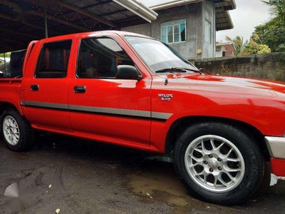 Toyota hilux 2.4D for sale