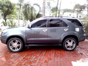 2008 TOYOTA Fortuner 4x2 G Dsl AT FOR SALE