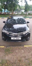 Sell Black 2016 Toyota Corolla Altis at 13000 km