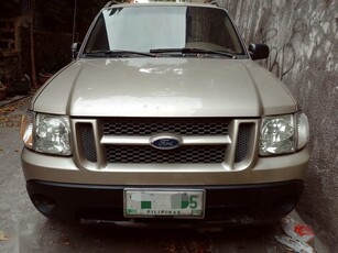 Sell Golden Ford Explorer in Manila