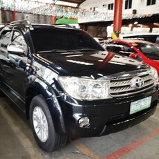 Selling Black Toyota Fortuner 2008 in Manila