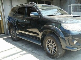 Selling Black Toyota Fortuner 2014 at 80000 km