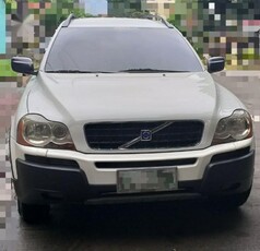 Selling White Volvo Xc90 for sale in Manila