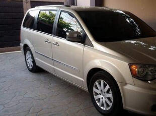 Used Chrysler Town And Country 2012 for sale in Manila