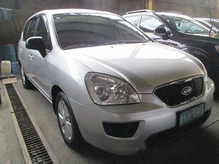 Well-maintained Kia Carens 2012 for sale