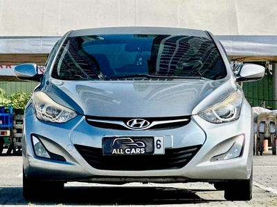 Sell White 2014 Hyundai Elantra in Makati