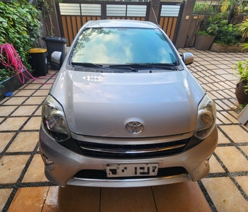 Sell White 2017 Toyota Wigo in Quezon City