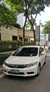 Selling White Honda Civic 2013 in Taguig