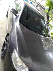 Selling White Toyota Camry 2011 in Makati