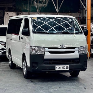 Selling White Toyota Hiace 2020 in Parañaque