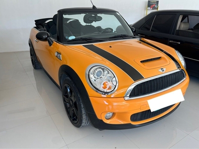 Selling Yellow Mini Cooper S 2010 in Parañaque