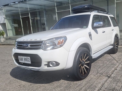 White Ford Everest 2014 for sale in Automatic