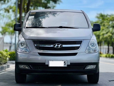 White Hyundai Grand starex 2014 for sale in Manual