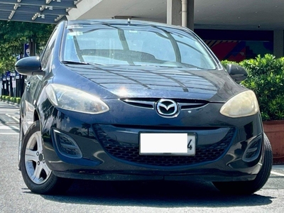 White Mazda 2 2015 for sale in Manual