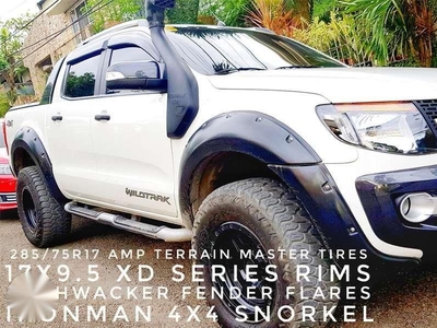 Ford Ranger Wildtrak 3.2 AT 2015 4x4 Top of the line.