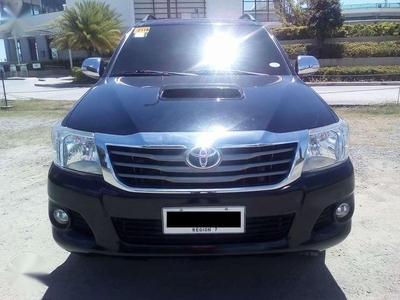 Rush Sale Top of the line 2015 Toyota Hilux 3.0G 4x4 D4D