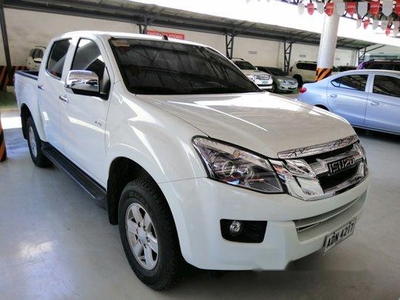 Selling White Isuzu D-Max 2016 at 8000 km in San Francisco