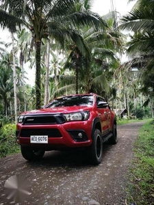 Toyota Hilux 4x4 G AT 2016 model top of the LIFE