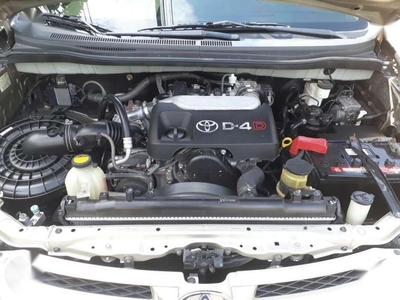 Toyota Innova 2.5 E All power
