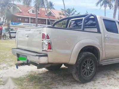 ​​​​​​​Very good condition Toyota Hilux 2012