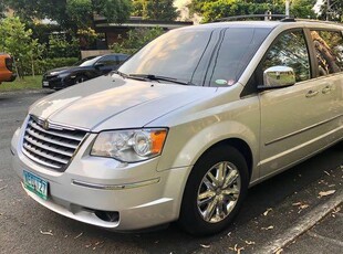 2009 Chrysler Town And Country at 60000 km for sale