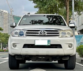 2011 Toyota Fortuner in Makati, Metro Manila