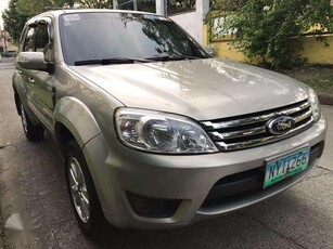 Ford Escape XLS 2009 AT Silver For Sale