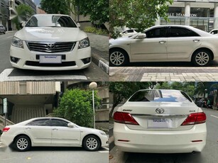 Pearl White Toyota Camry 2010 for sale in Makati City
