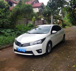 Pearl White Toyota Corolla Altis 2016 for sale in Manila
