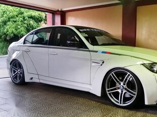Sell White Bmw 3-Series in Quezon City