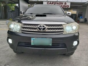 Selling Black Toyota Fortuner 2009 in Tarlac