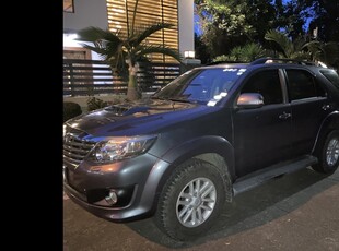 Selling Silver Toyota Fortuner 2012 in Taguig